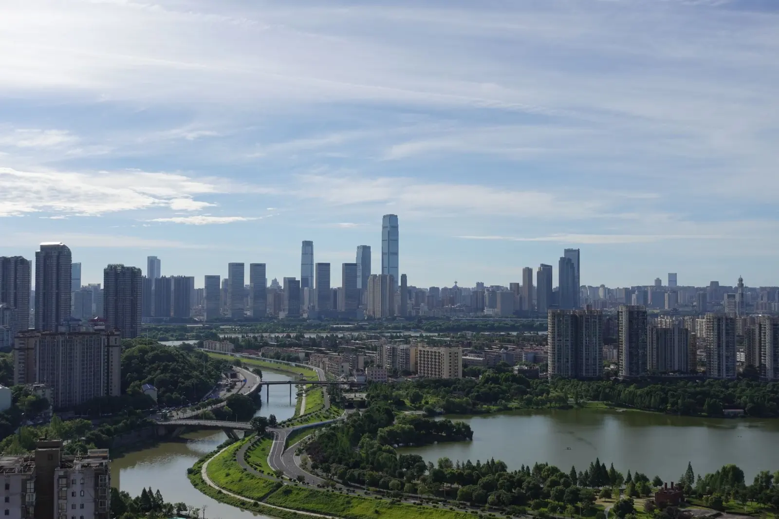 常德跑腿配送服务选择指南：飞跑跑腿如何为商户优化同城取送件流程